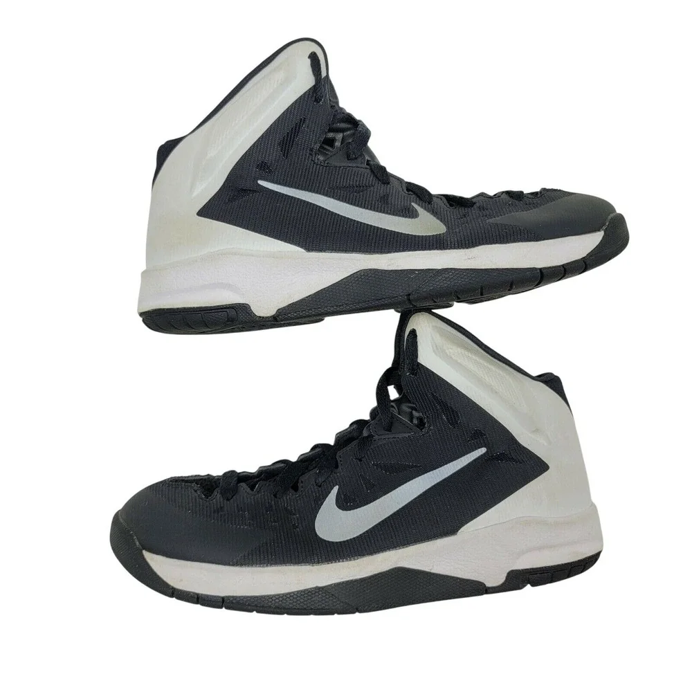 Nike HyperQuickness Basketball Shoes‎ 622759-001 Black/White Kids Size 5Y